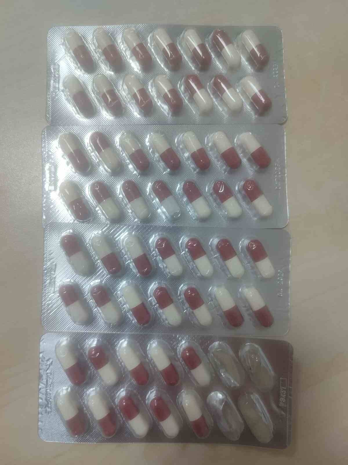Manisa’da polisten kaçan şüpheliden uyuşturucu hap çıktı