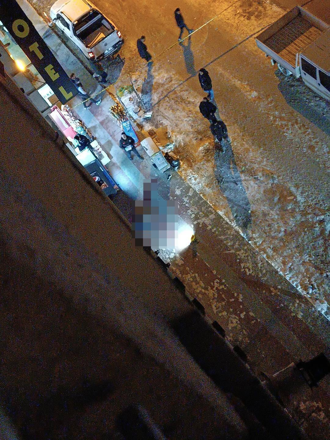 Van’da polisten kaçan göçmenler 4. kattan atladı: 1 ölü, 1 yaralı