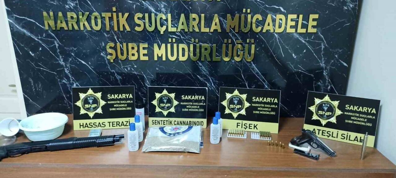 Polisten dört ayrı uyuşturucu operasyonu: 16 gözaltı