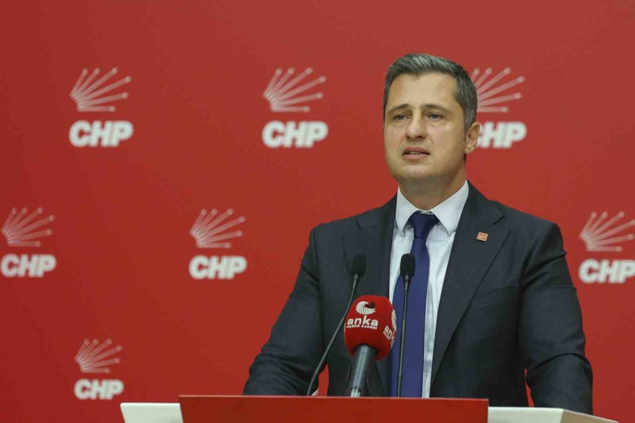 CHP Sözcüsü Yücel: "Meclis üyesi listesini oluşturan Manavgat Belediye Başkanı Kara ve önceki Belediye Başkanımız Sözen’in üyelikleri askıya alındı"