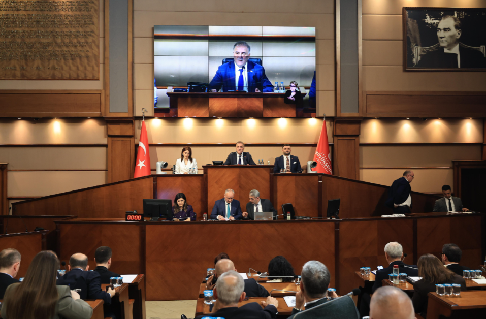 İBB Meclisi’nde “mühürsüz oy” tartışması