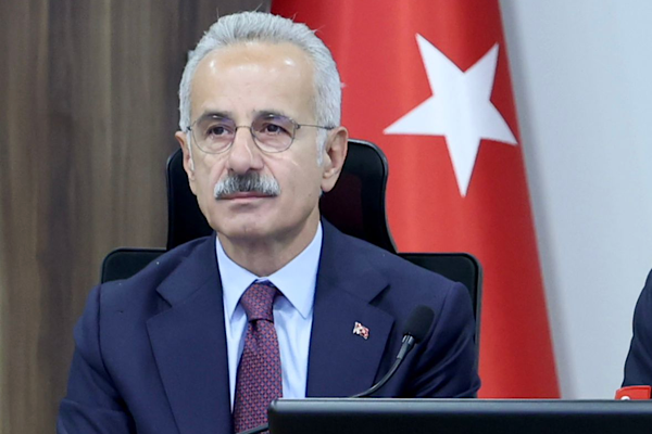 Uraloğlu: Dijital dönüşümde küresel bir oyuncu olma yolunda ilerliyoruz