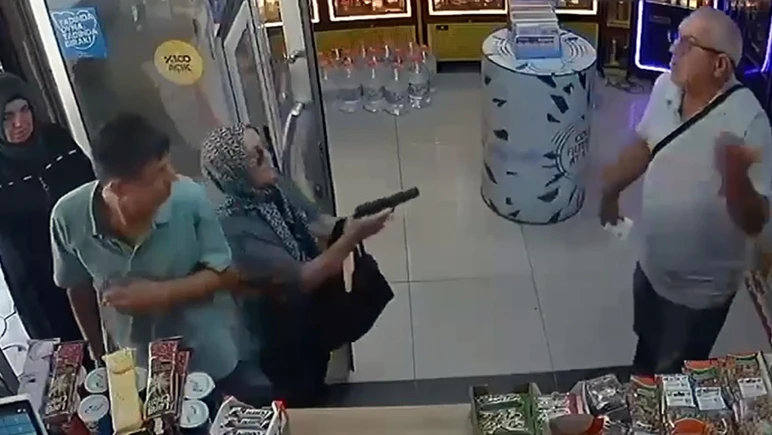 64 yaşındaki kadının eşini vurma girişimi kamerada