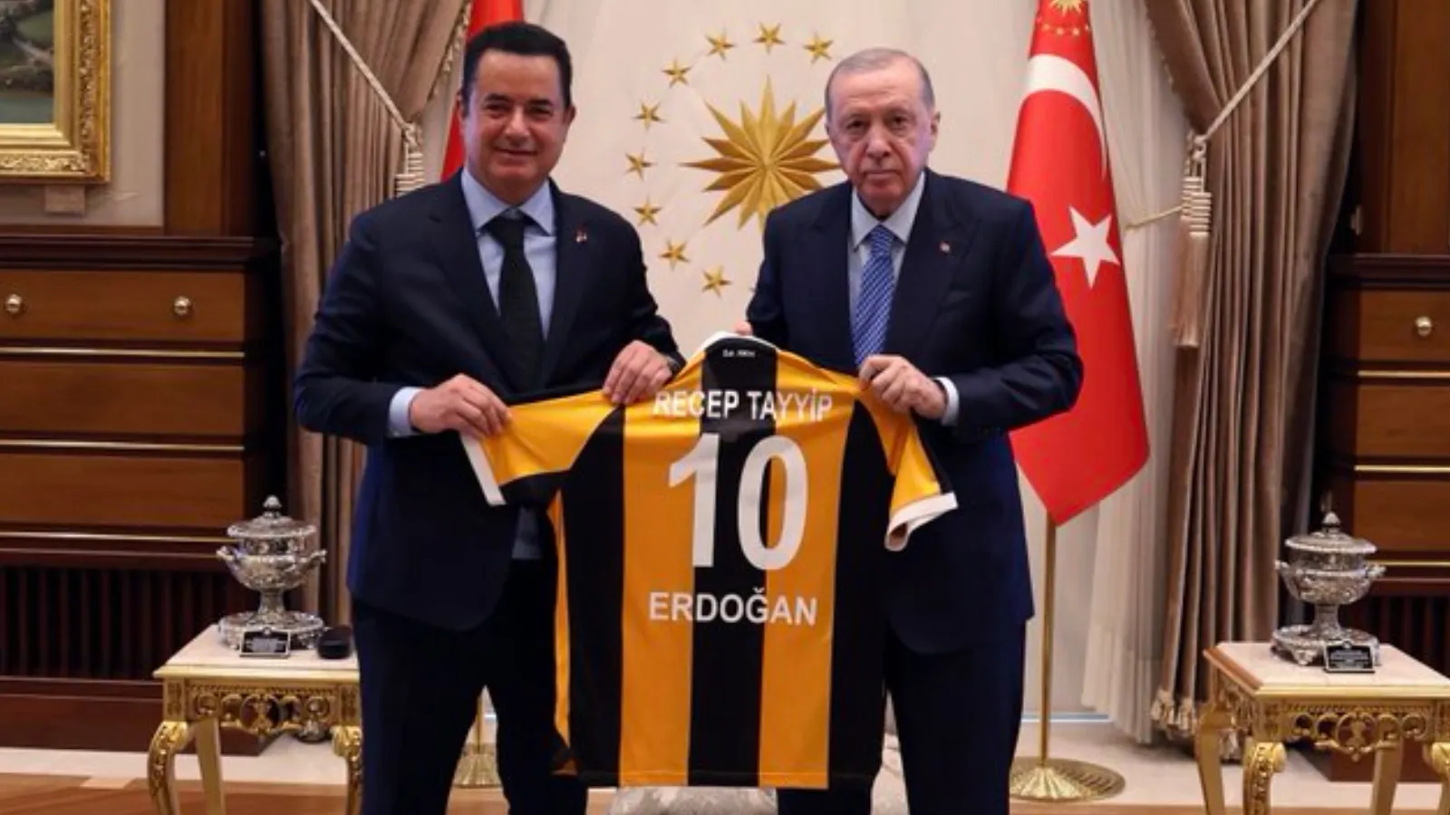 Acun Ilıcalı, Cumhurbaşkanı Erdoğan'ı Külliye'de Ziyaret Etti