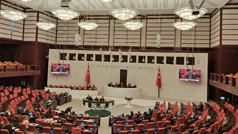 Öğretmenlerle ilgili araştırma önergesi Meclis'te reddedildi