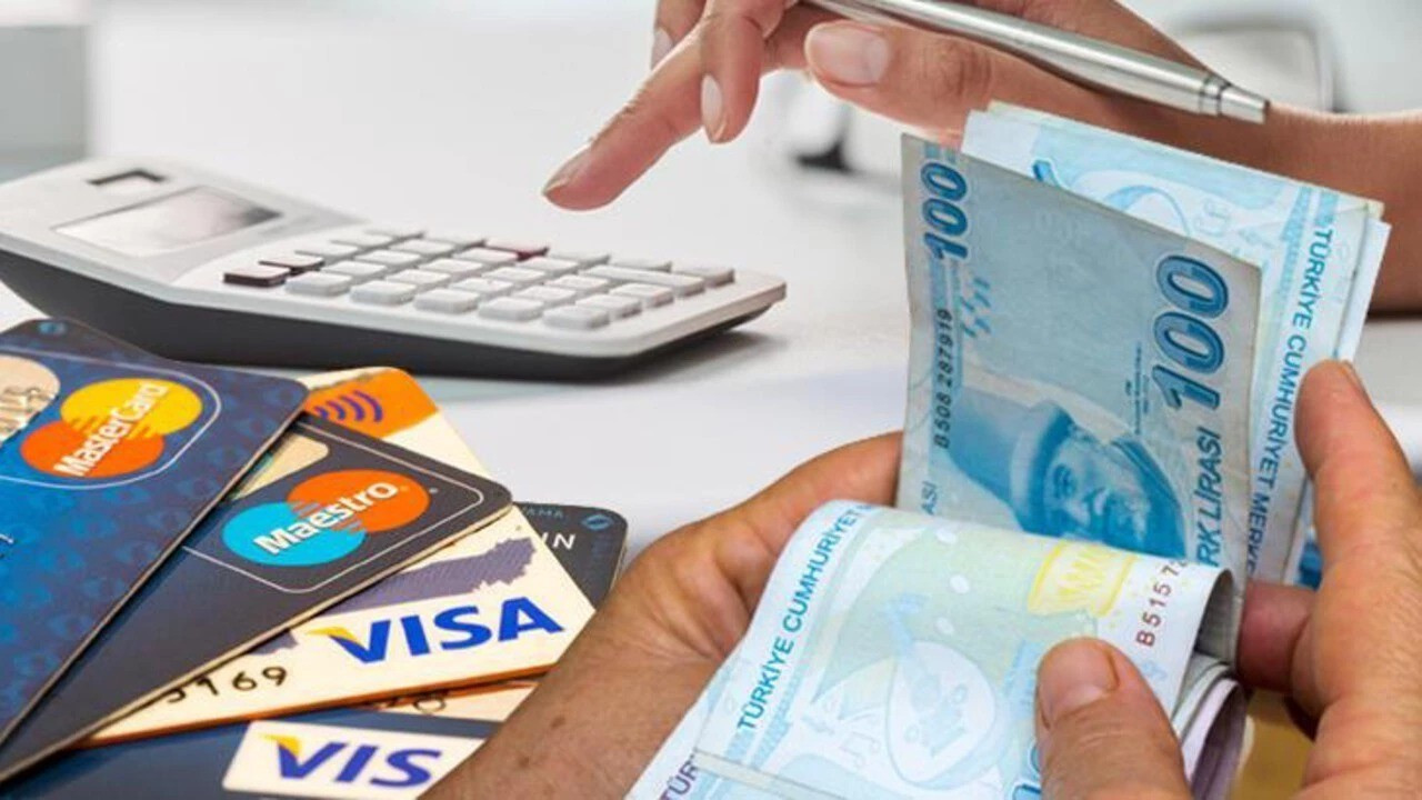 Türkiye'de bireysel borçlanma rekor seviyede: Kredi kullanan kişi sayısı 44,2 milyona yükseldi