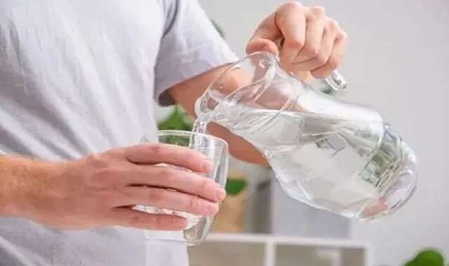 Yaz aylarında sıvı tüketimi böbrek sağlığı için kritik uyarı