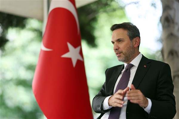 Bakan Bayraktar, Meclis’te milletvekilleriyle bir araya geldi