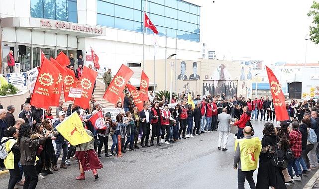 Çiğli'de 1 Mayıs Coşkusu: Başkan Yıldız Emekçilerle Omuz Omuza