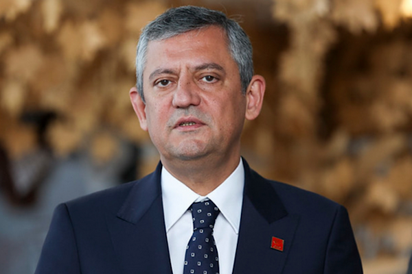 Özel’den CHP Grup Toplantısında “İktidar” ve mücadele vurgusu