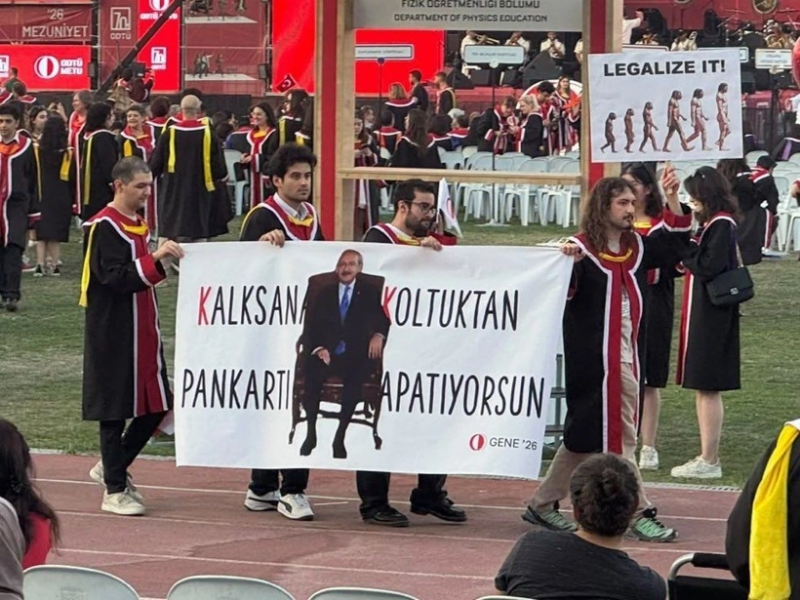 ODTÜ Mezuniyet Pankartlarında Bu Kez Kılıçdaroğlu Gündemi