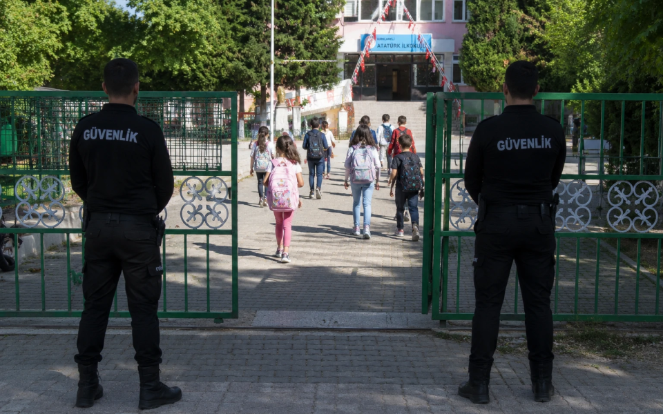 81 İlde Okullara 30 Bin Güvenlik Personeli Görevlendirilecek