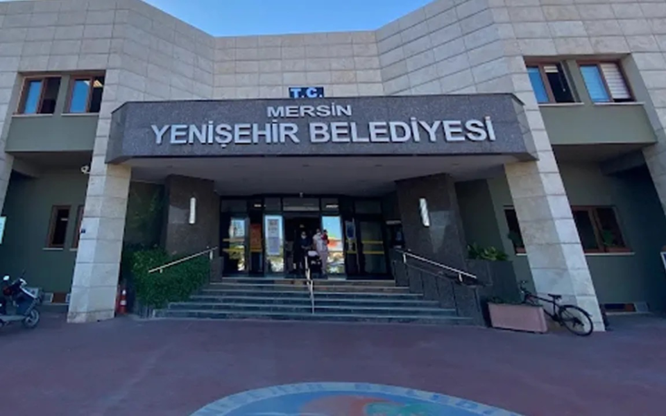 Mersin Yenişehir Belediyesi’ne operasyon düzenlendi