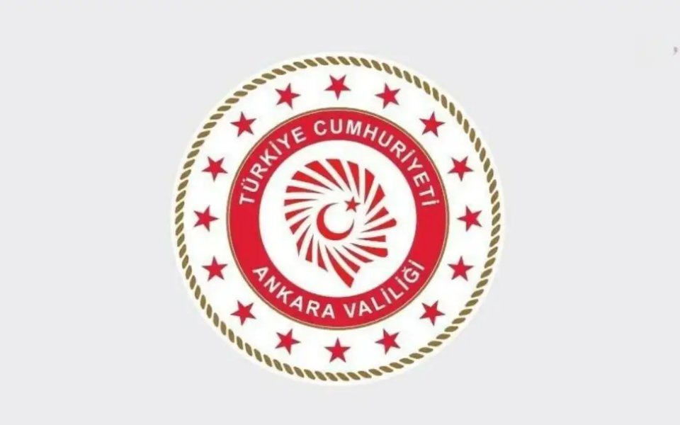 Ankara'da Eğitim Helikopteri Düştü: 2 Personel Yaralandı