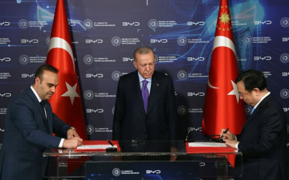 BYD'den Türkiye kararı: 1 milyar dolarlık yatırım beklemeye alındı