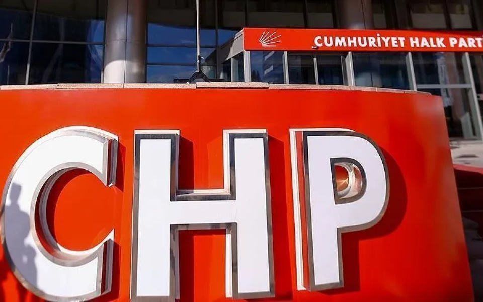 CHP MYK kararı: 26 il başkanı görevden alındı