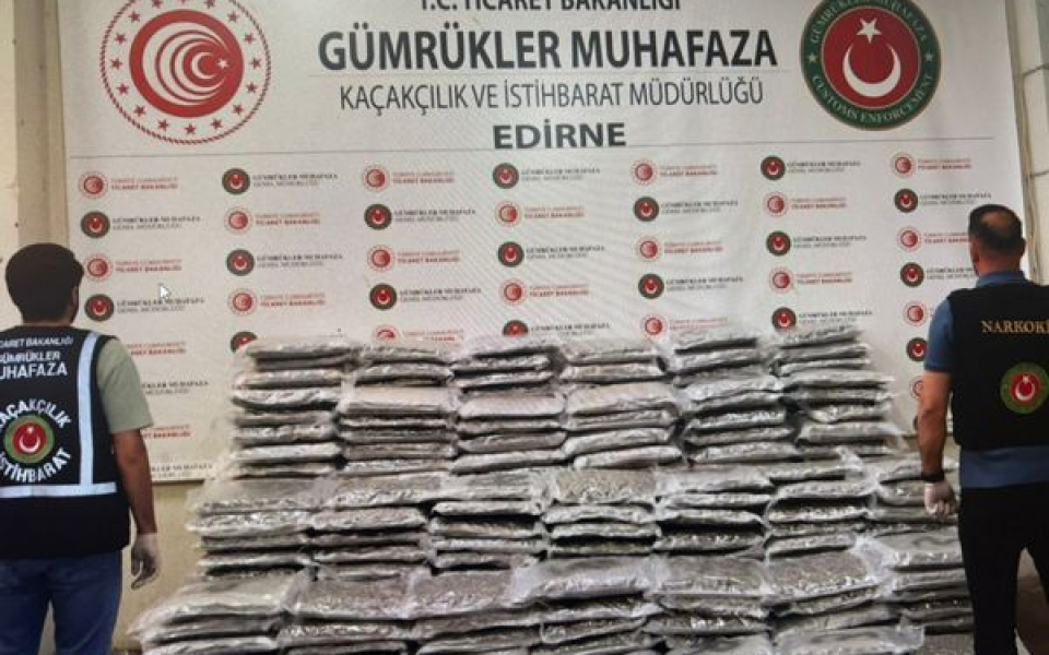 Edirne ve İstanbul’da 420 kilo uyuşturucu ele geçirildi