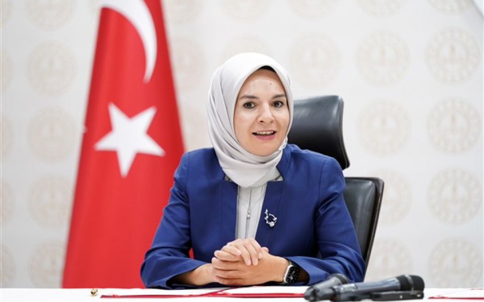 Göktaş: Tüm imkanlarımızla evlatlarımızın ve öğretmenlerimizin yanındayız