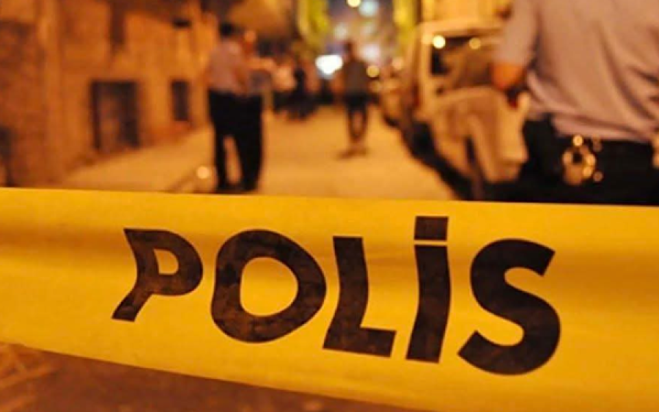 Hatay’da 19 yaşındaki genç evinde silahla vurulmuş halde bulundu