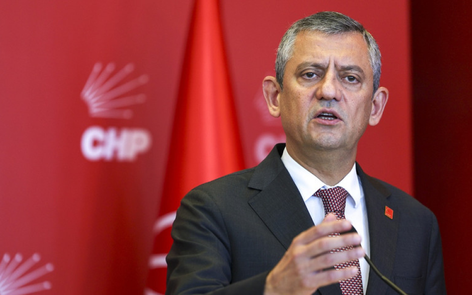 Özgür Özel'den Kurultay Çıkışı: “Partinin Kalbini Sökmektir”