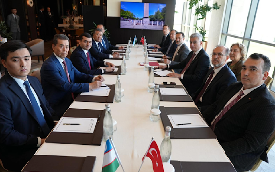 Sağlık Bakanı Memişoğlu Semerkant’ta