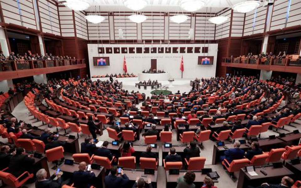 TBMM'de öğrenci affı maddesi kabul edildi: Kimler yararlanabilecek?