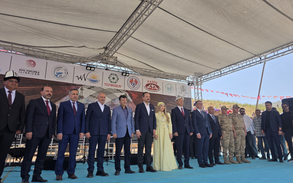 Ulupamir Kültür Şöleni Van'da Kırgız Türklerini Buluşturdu